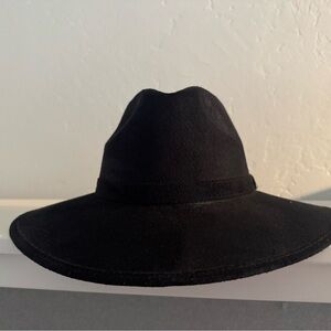 Elegant Black Wide-Brim Hat